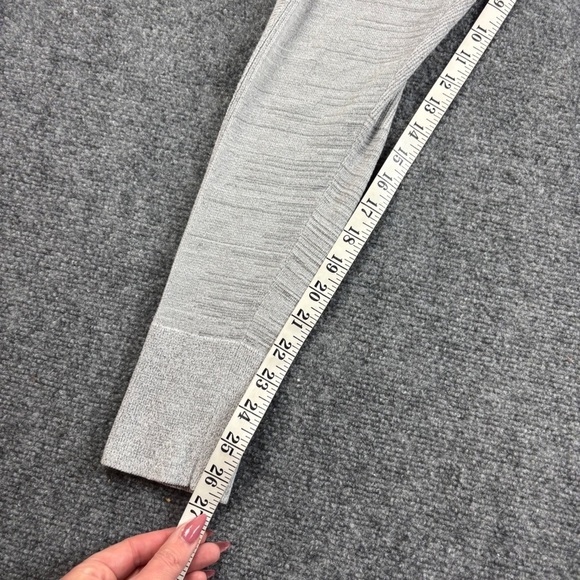 GYMSHARK Women’s Light Grey Time Out Knit Athletic Leggings Joggers size Small - Picture 7 of 8